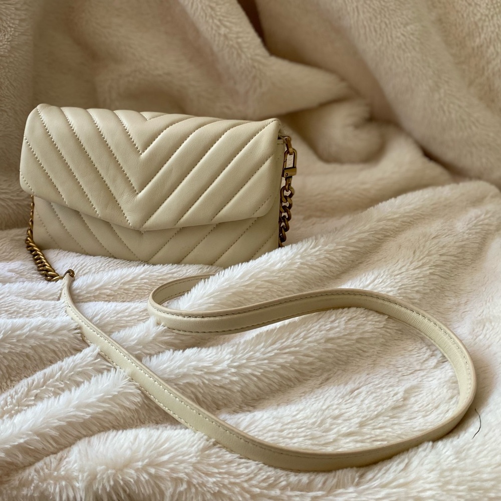NEW Cream Italian Leather Quilted Wallet Crossbody